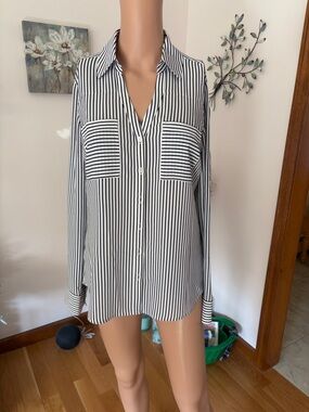 Express Black & White Vertical Stripe Button-Up Blouse